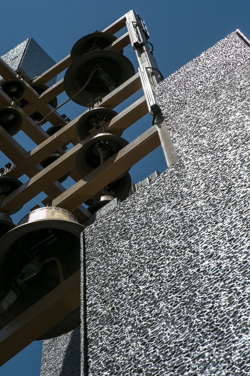 Stabilized Aluminum Foam Large Cell Panel - Alusion™