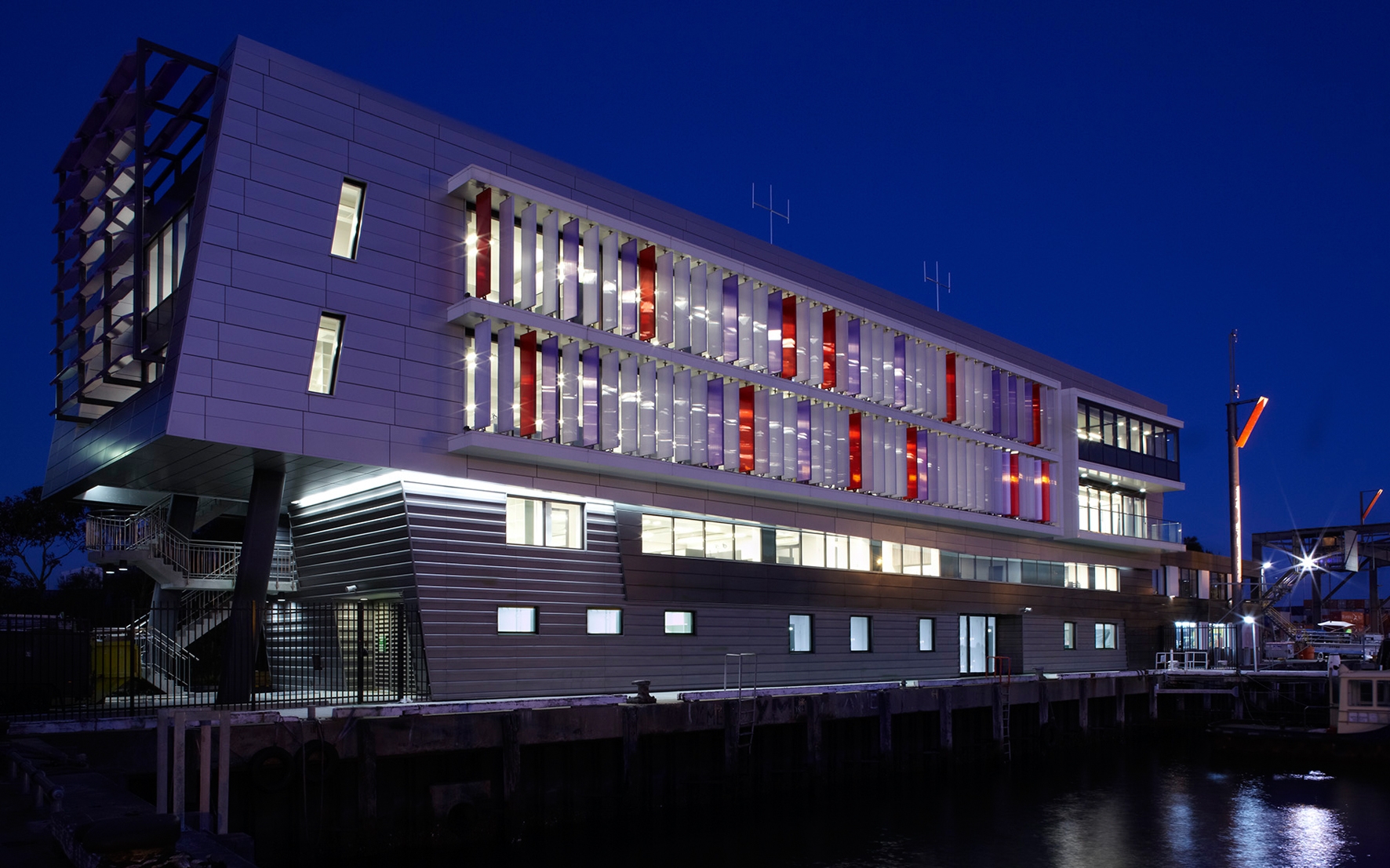 Sistema de parasoles - Louvers