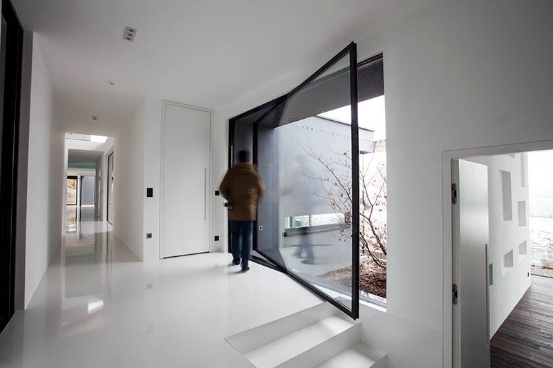 Minimalist Door - ah! Pivot