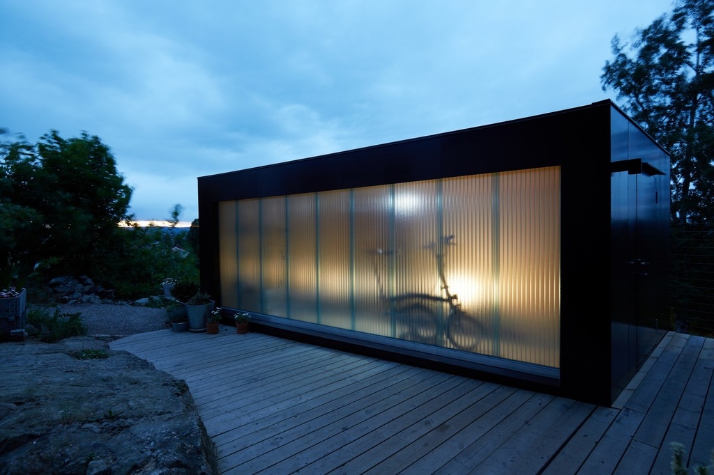 Translucent panels in Outdoor Light Studio from Rodeca