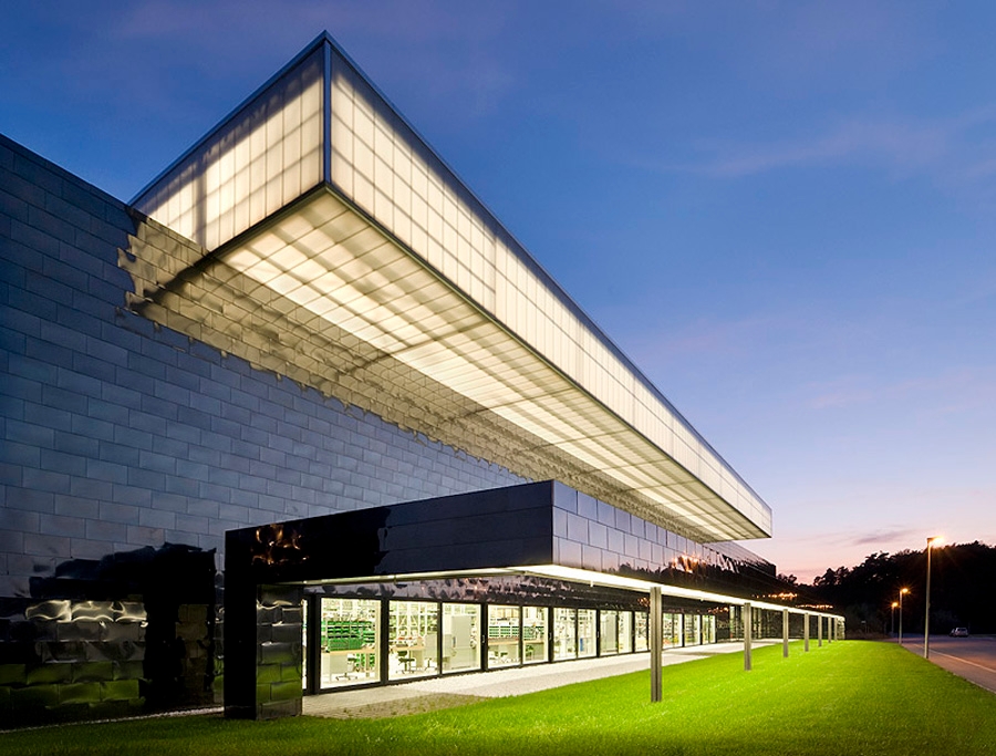 Polycarbonate Panels in Production Hall