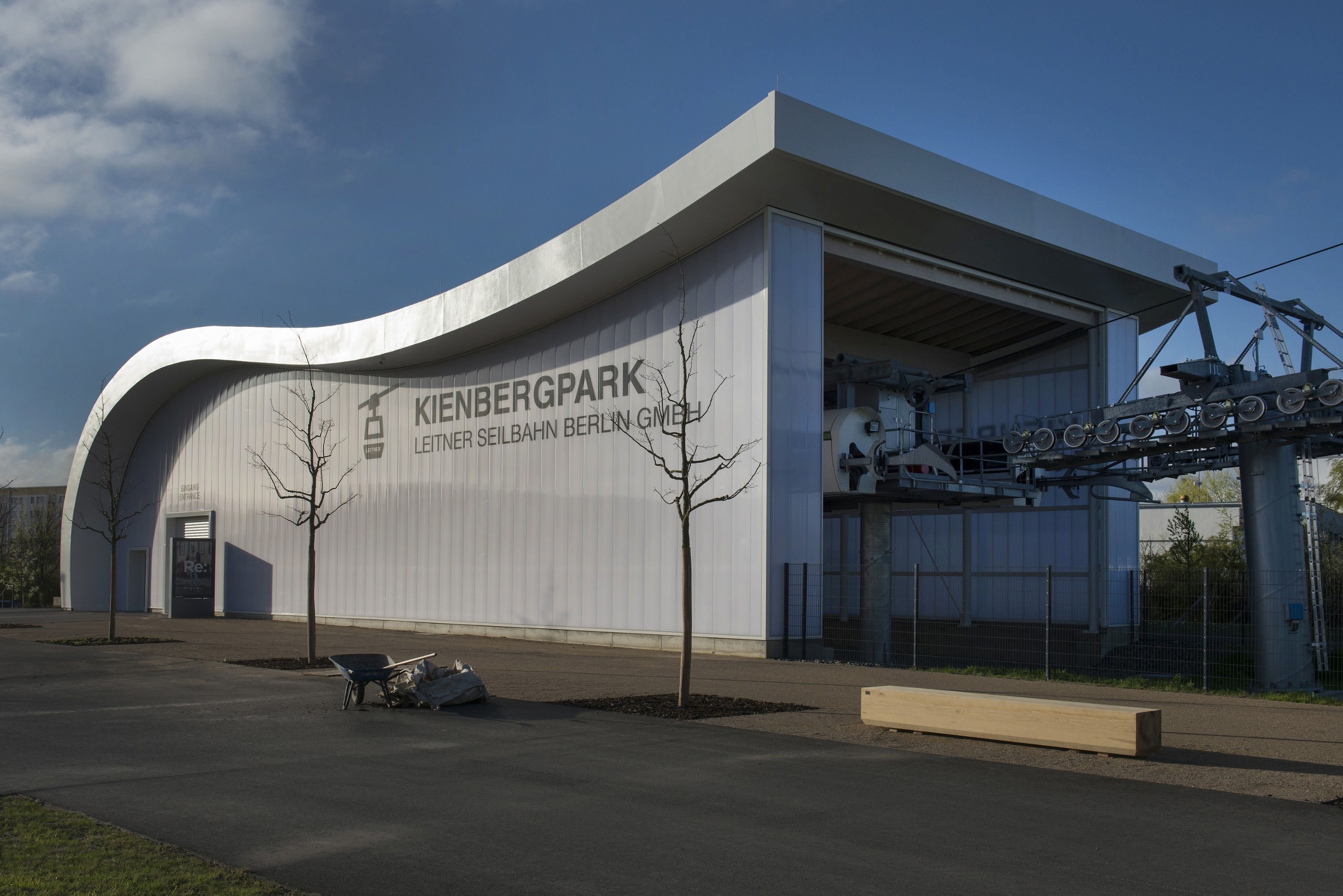 Translucent Building Elements in Facades