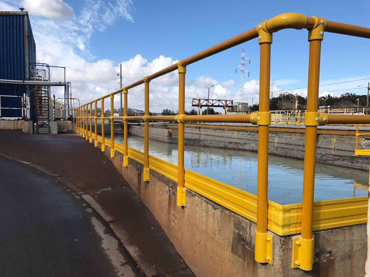 Sistemas de barandas de FRP Matfence