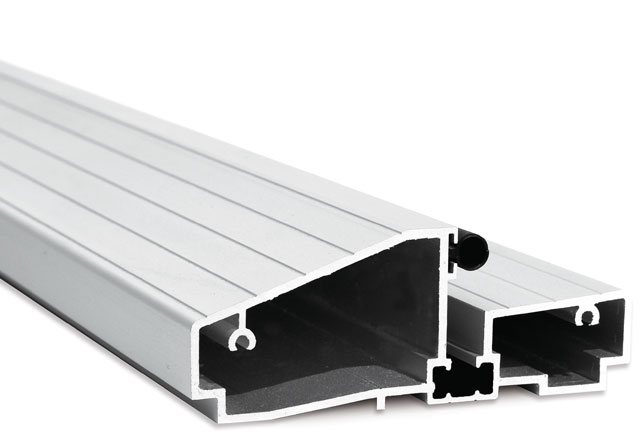 Series 900 Hinged Door - Classic Line