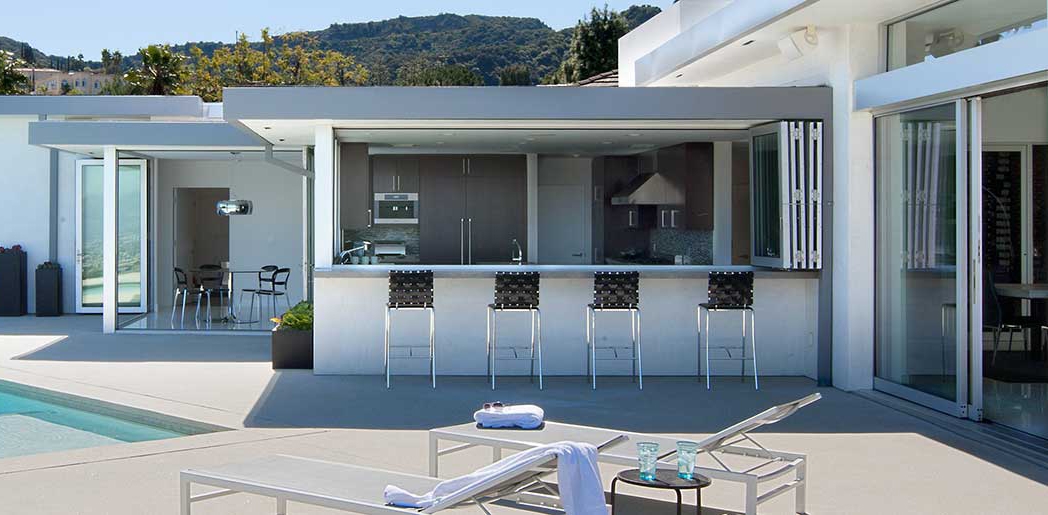 Series 9500 Bi-Fold Door - Classic Line