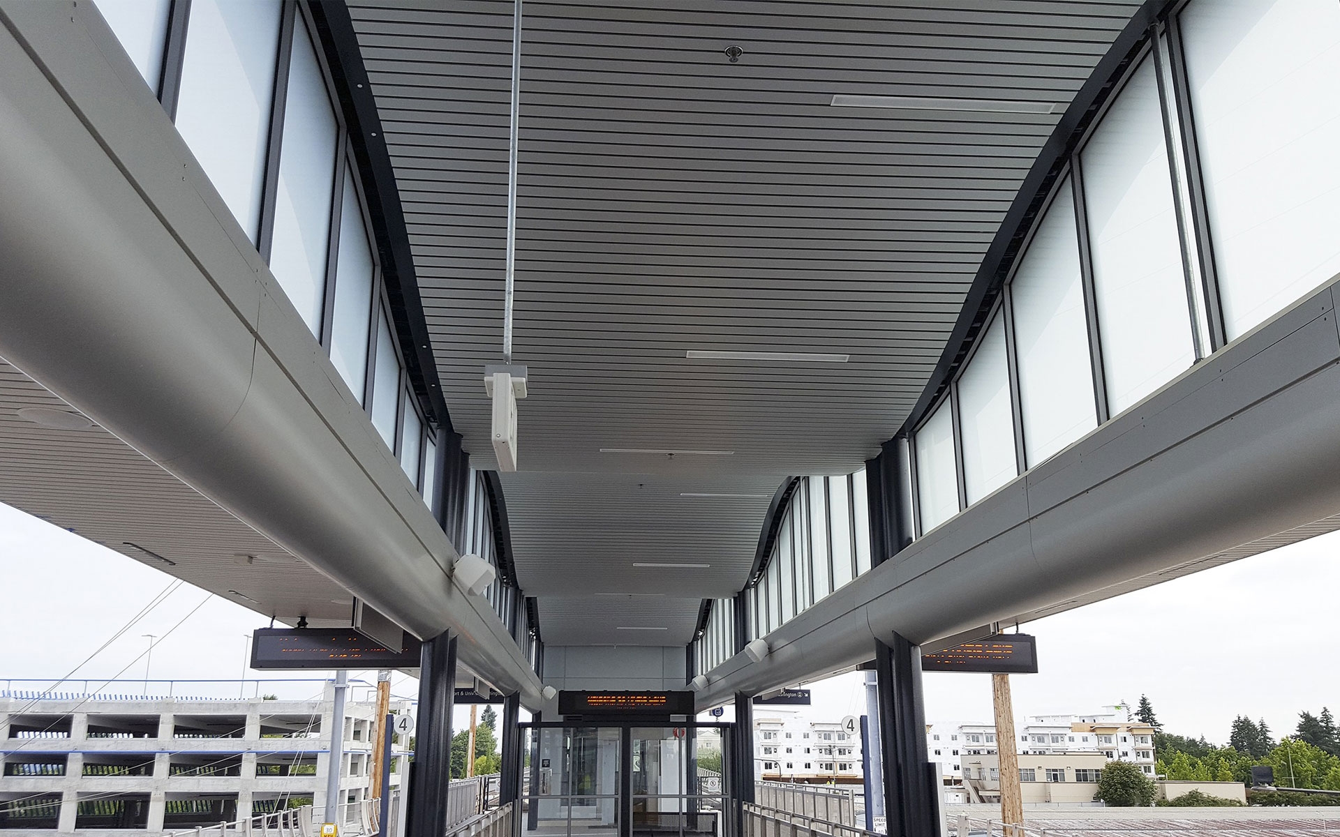 Linear Alumiline Ceilings & Walls