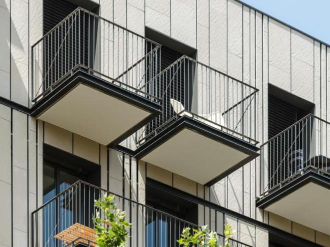 Ventilated Facade in Vertical Slat Home