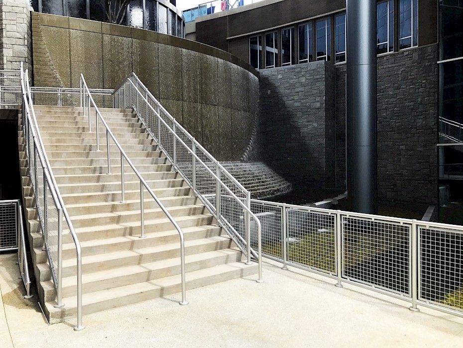 Interna-Rail® Aluminum Railing