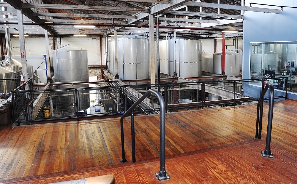 Interna-Rail® Aluminum Railing