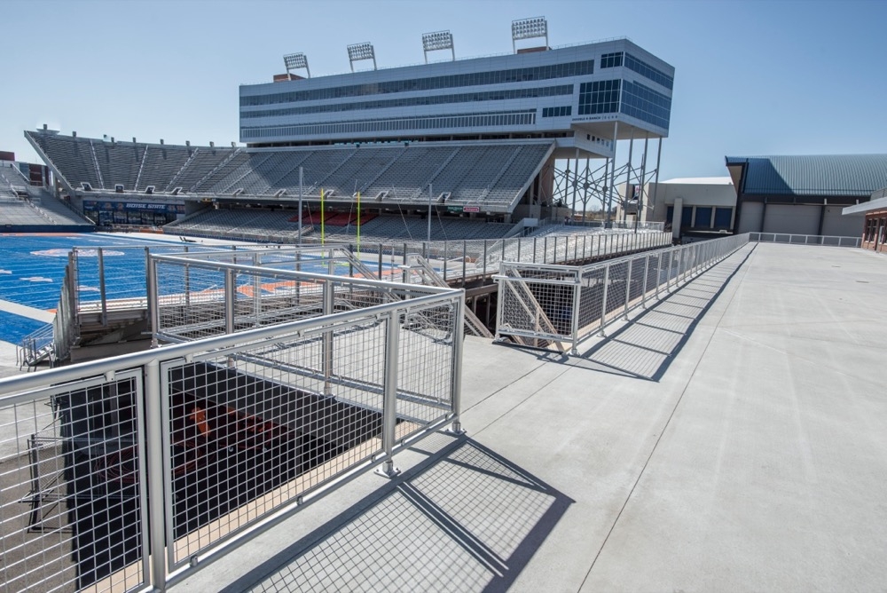 Hollaender® Railings in Sports Facilities