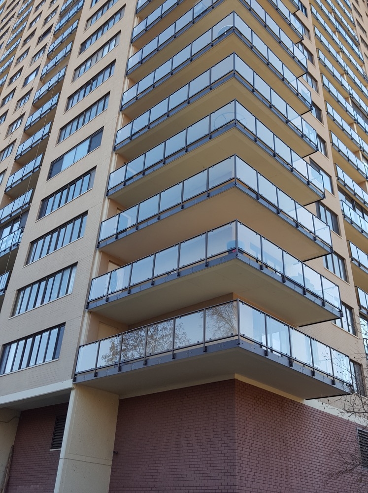 Hollaender® Railings in Residential Applications