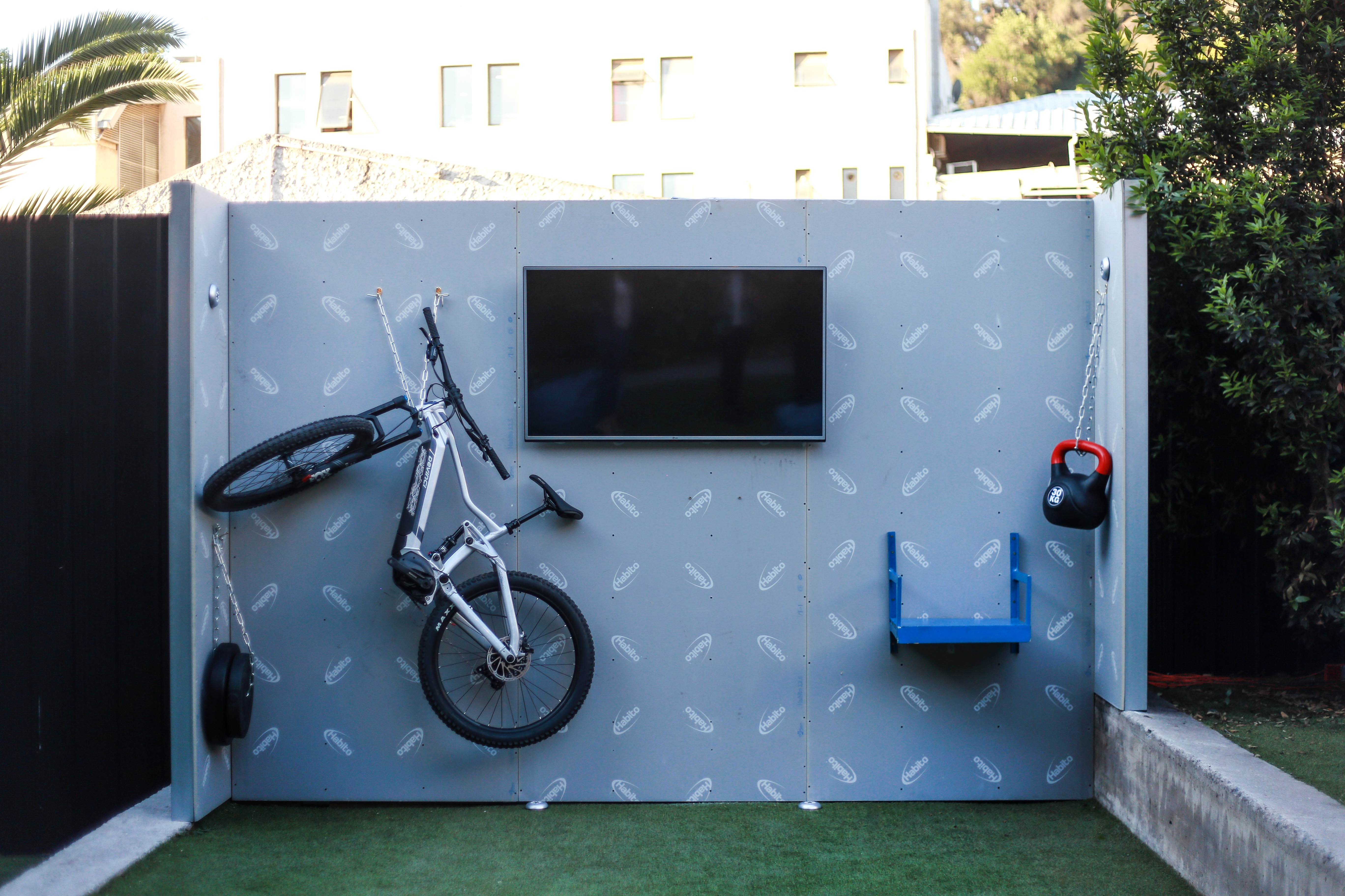 Volcanita para colgar elementos - Habito