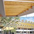 Aplicación de madera en establecimiento educacional - Instituto Chacabuco