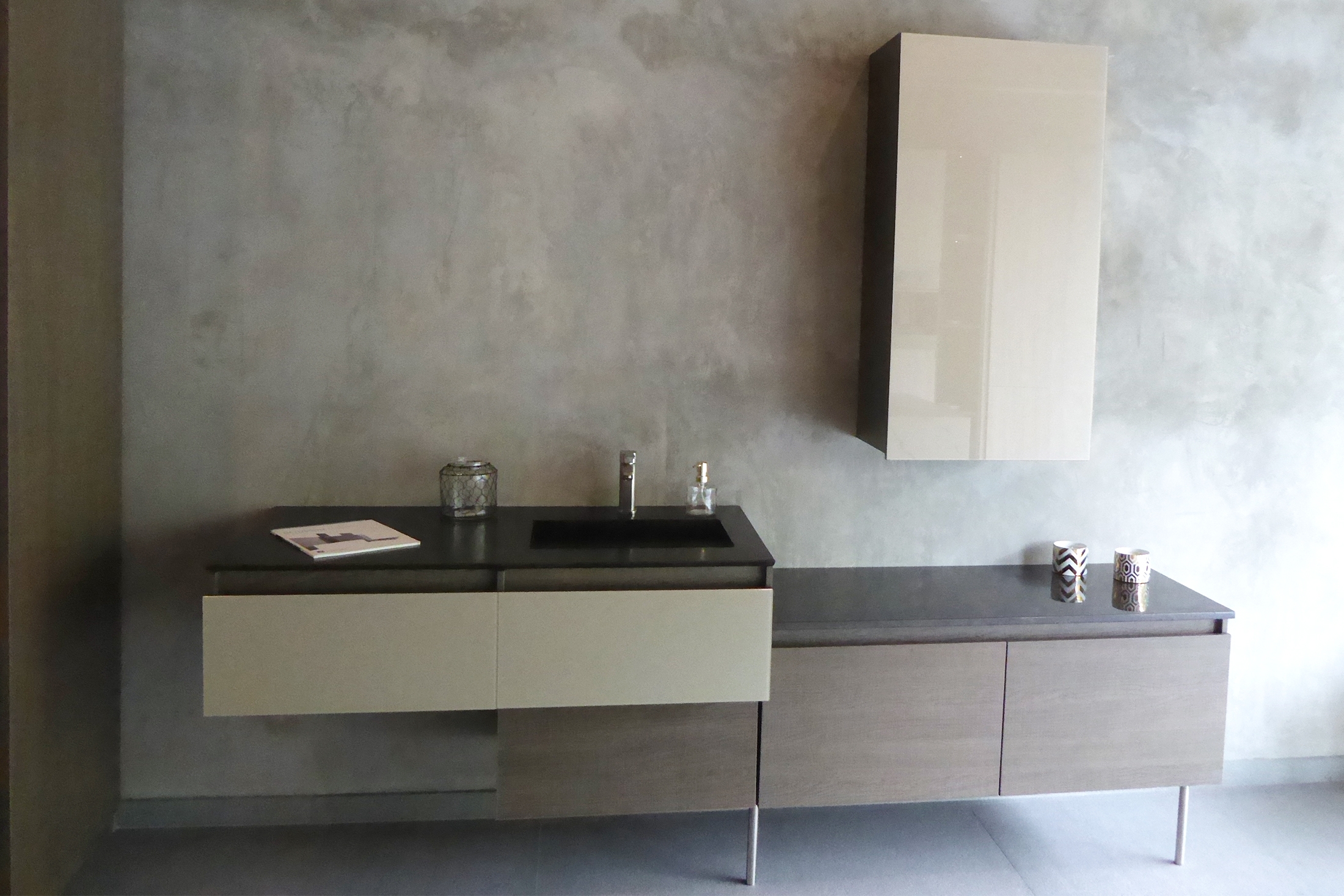 Melamina Vesto en showroom - Sámago Espacios