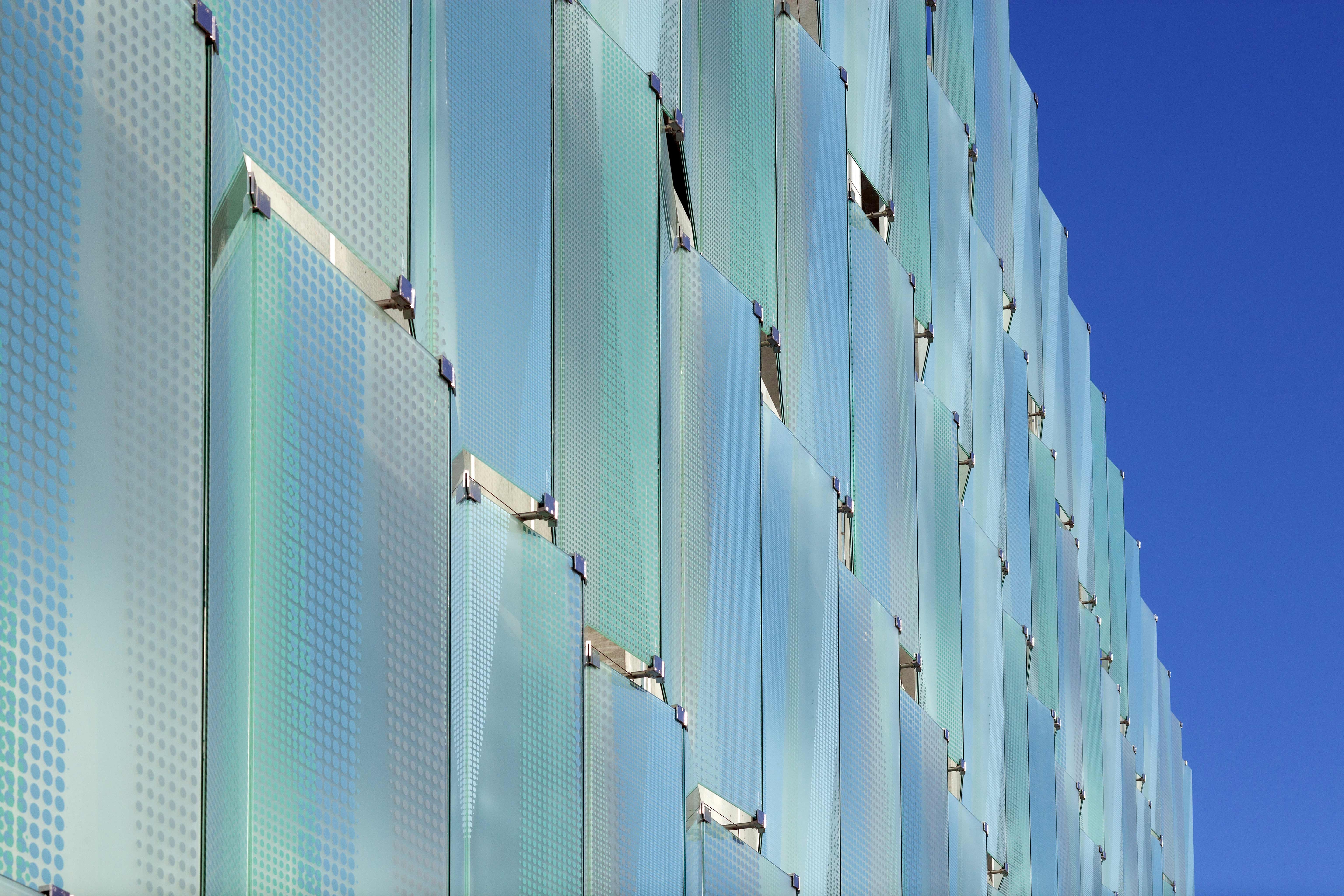 Digital Ceramic Glass Printing