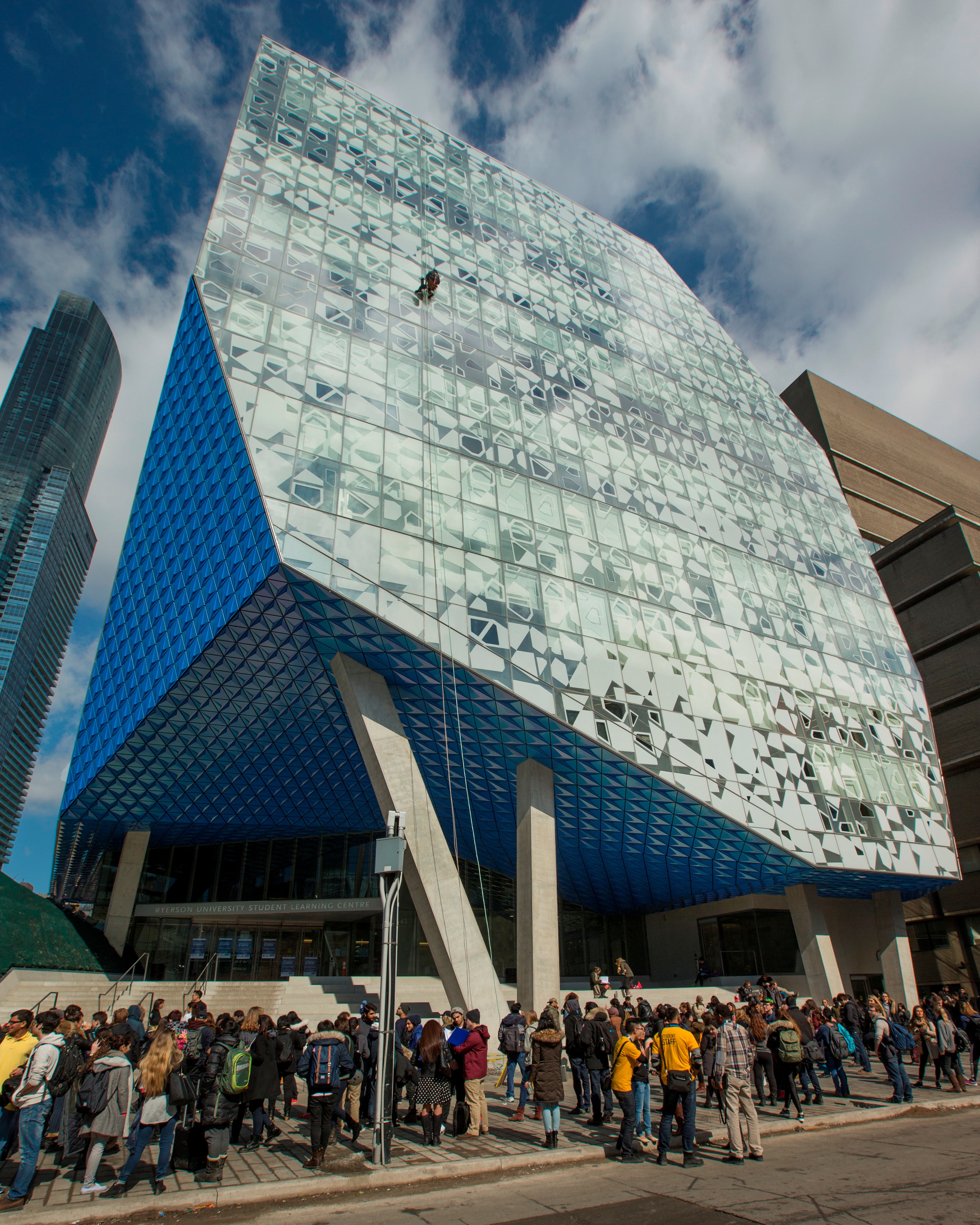 Digital Ceramic Glass Printing