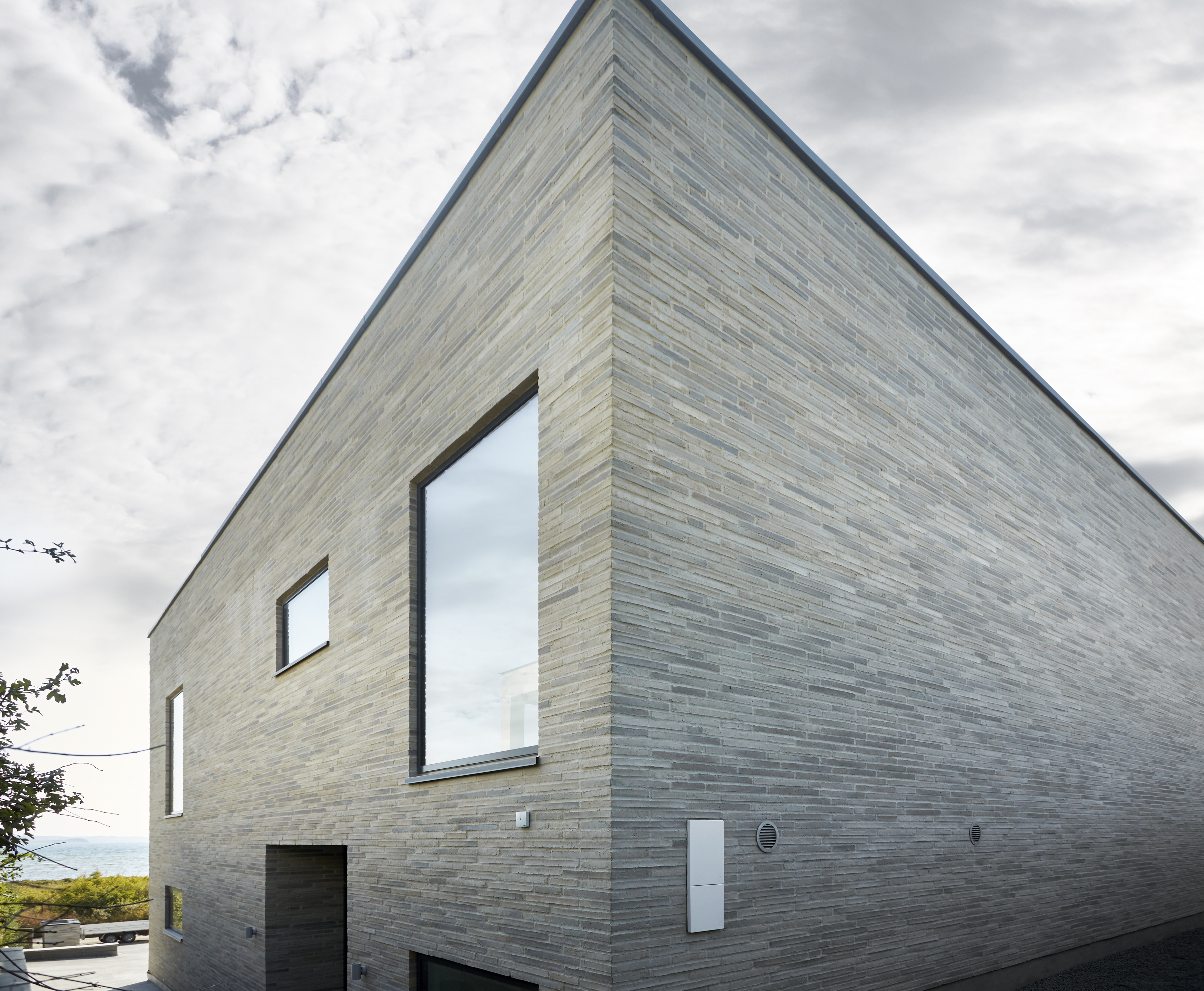 Facing Bricks - Ultima RT 153