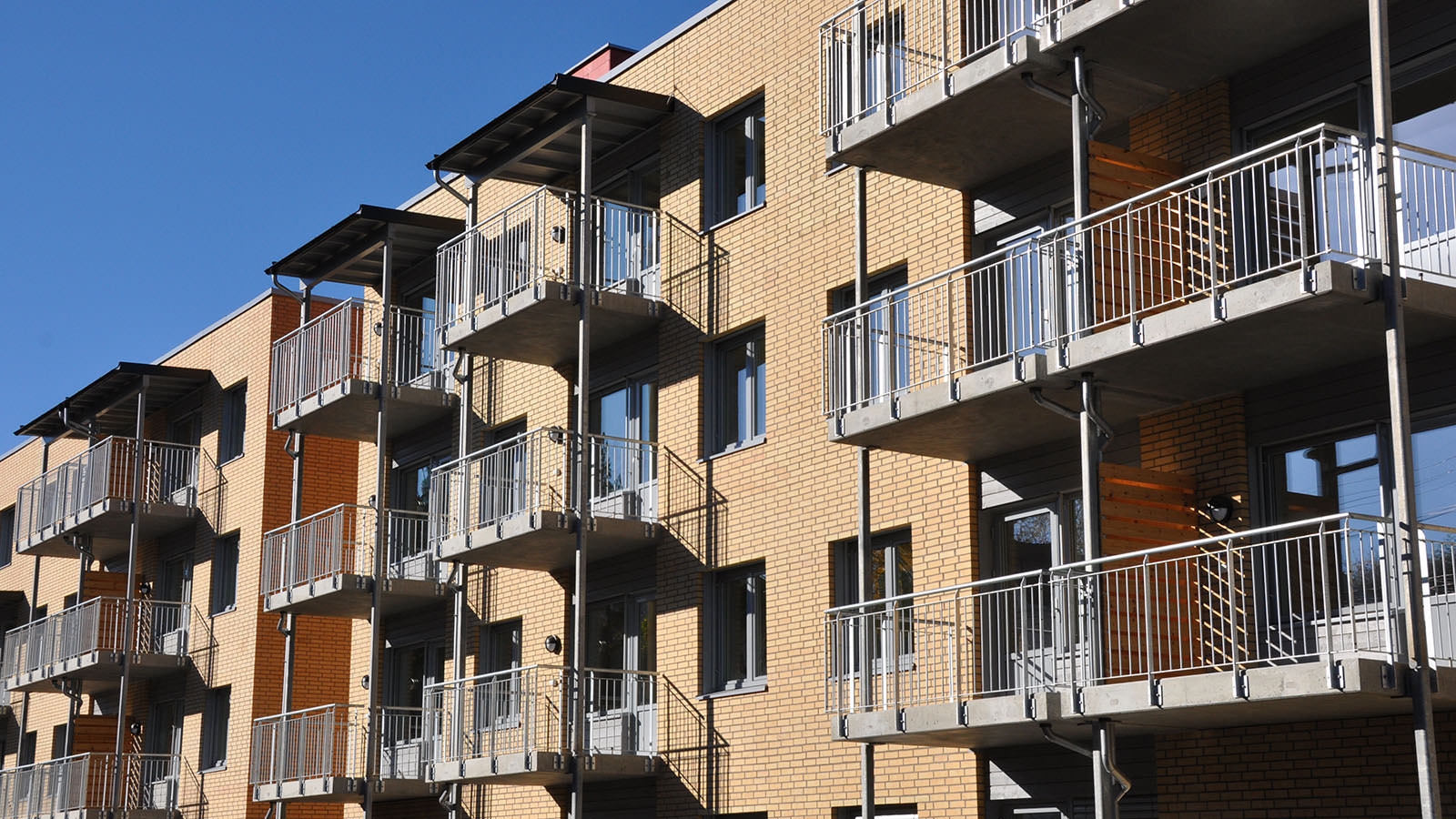 Facing Bricks - Alpha