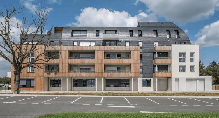 Natural Slate Cladding in Quantinière