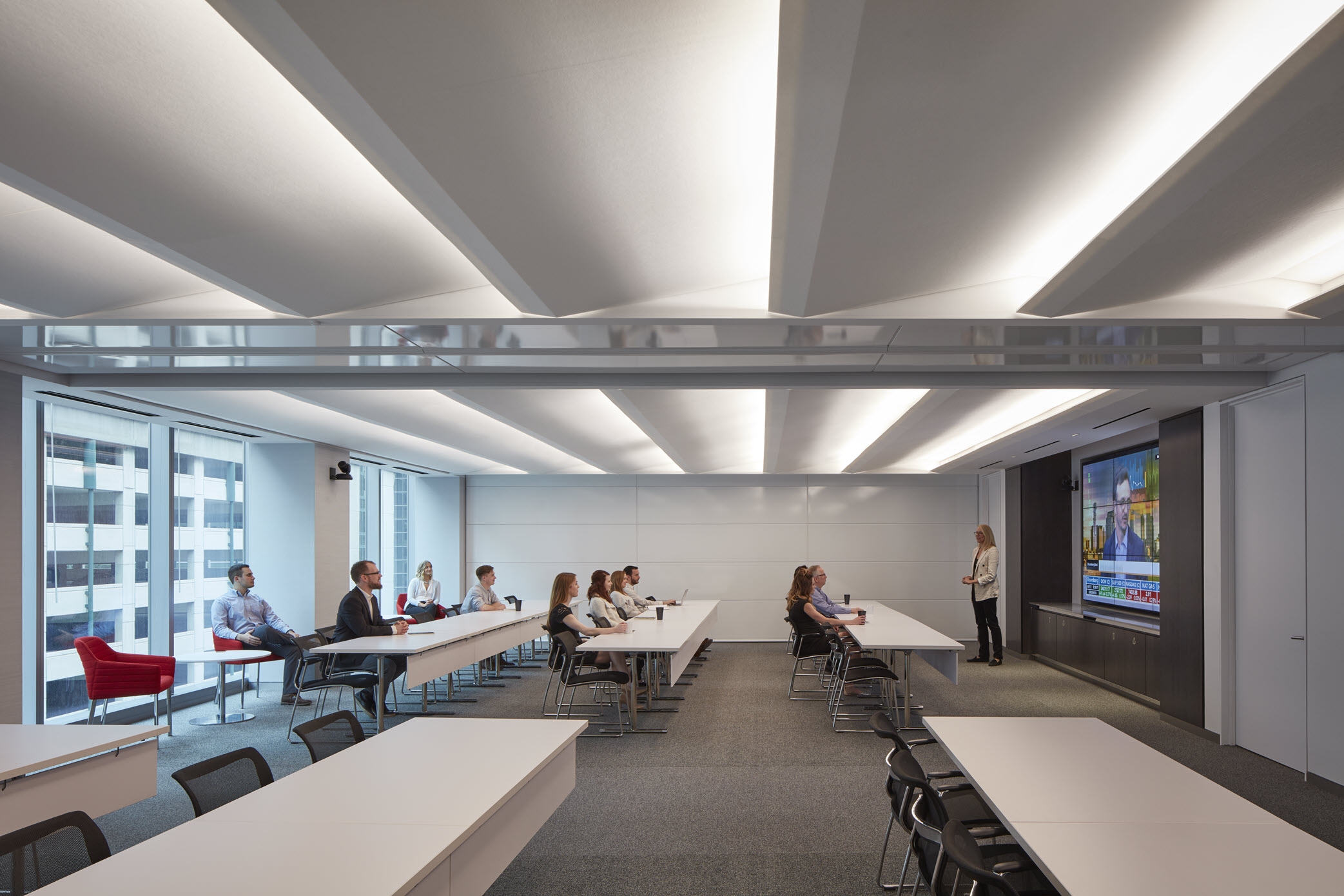 Vertically Folding Operable Walls – Zenith® Series