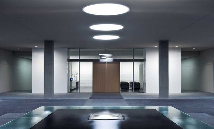 Round Architectural LED Light Fixture – Skyline