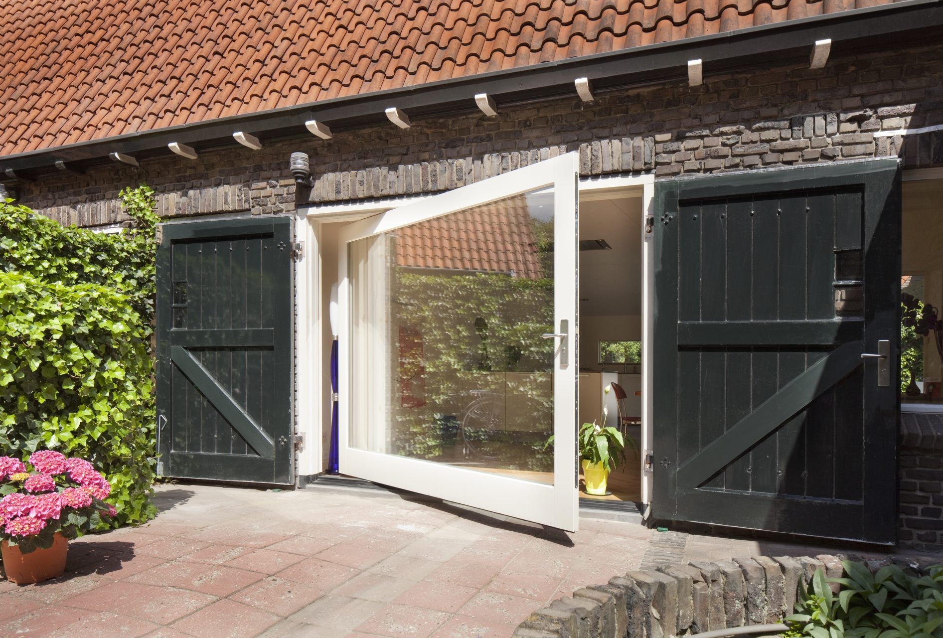 Pivot Hinges for Exterior Pivot Doors