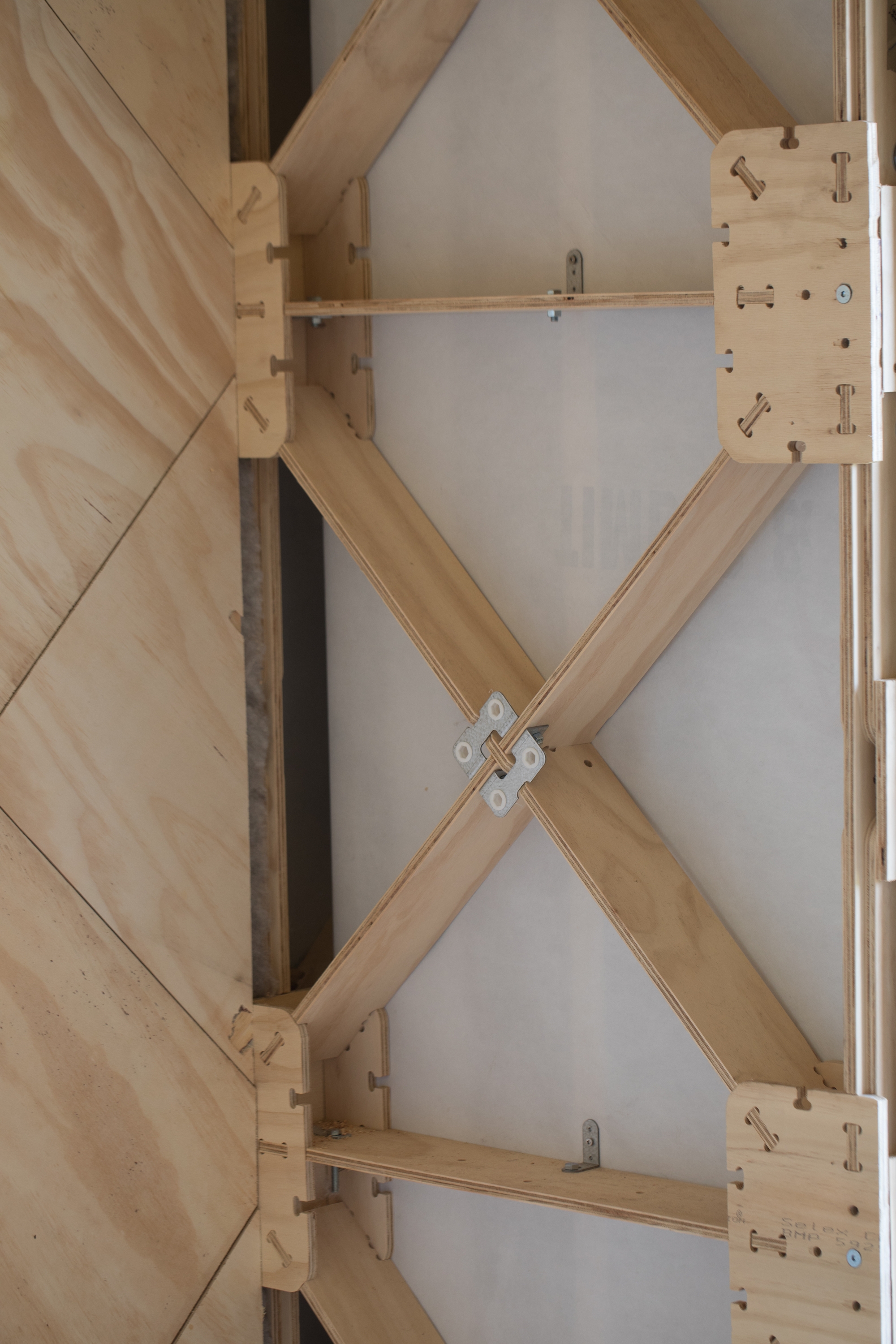 Fastmount Standard Range Clips in X-Frame Project