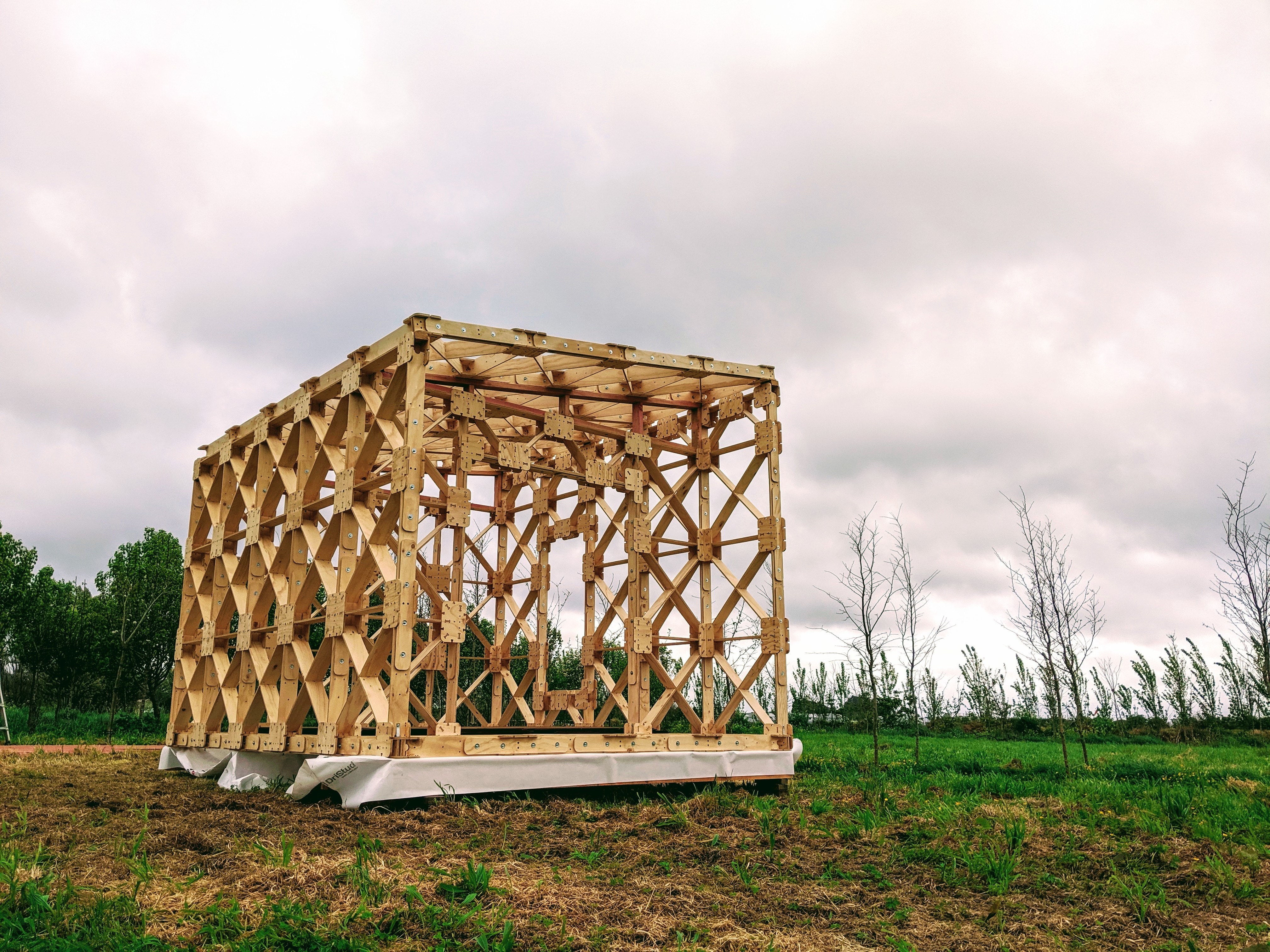 Fastmount Standard Range Clips in X-Frame Project