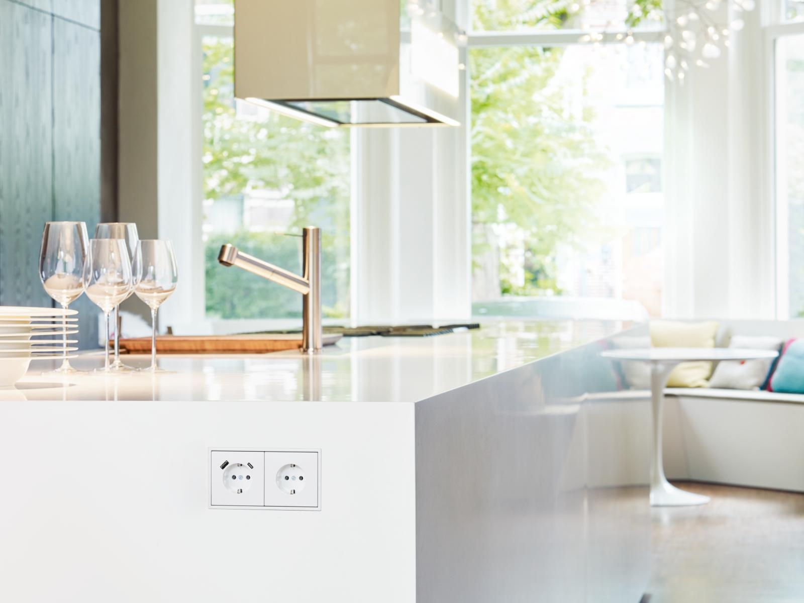 Sockets with USB Ports - SCHUKO®