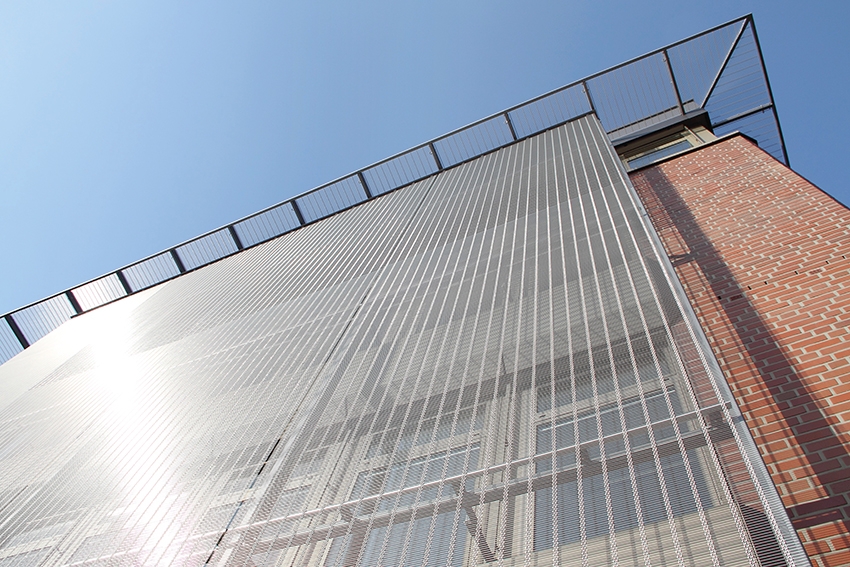 Wire Mesh Façade Design