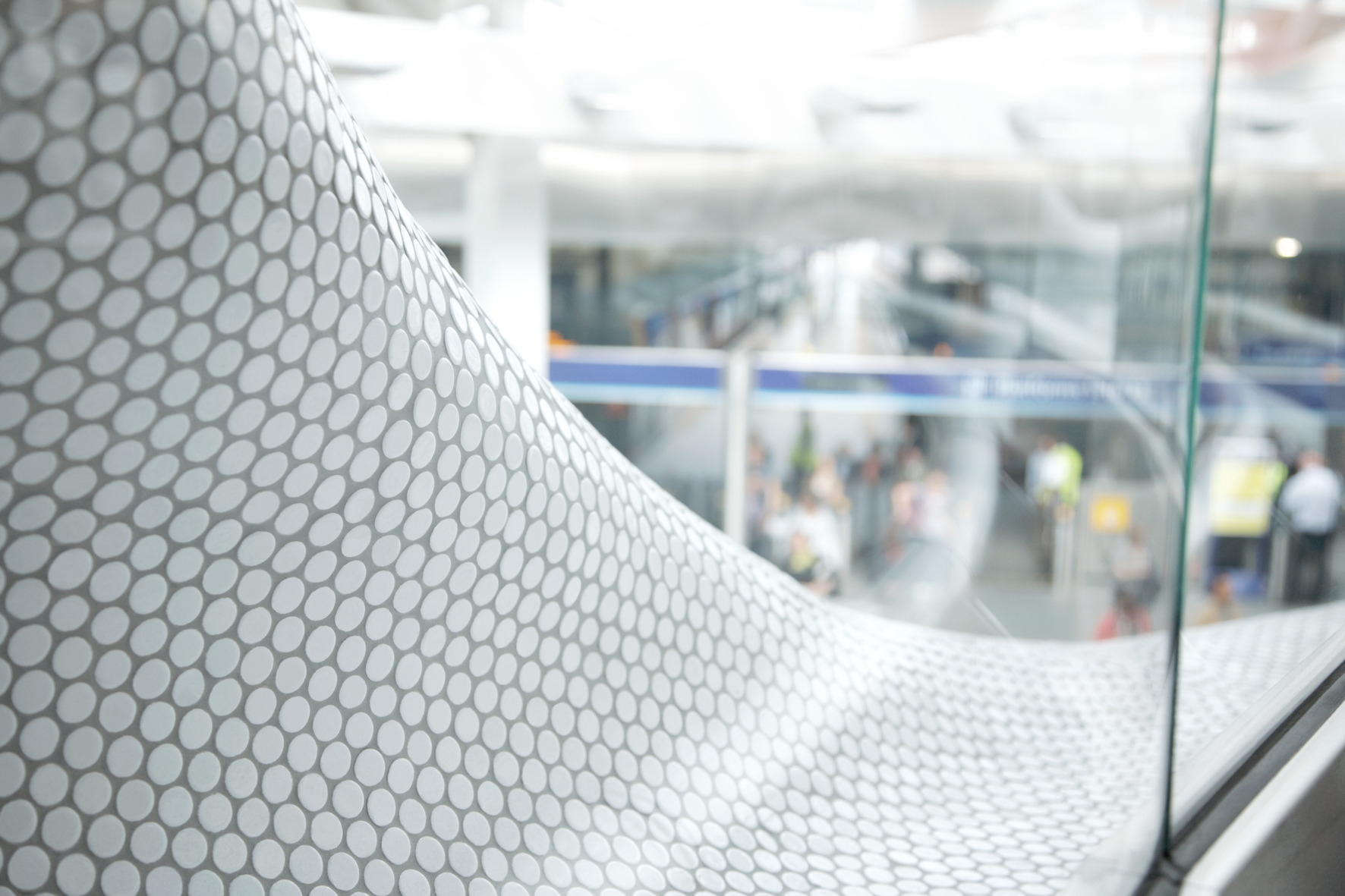 Ceramic Tiles - Loop