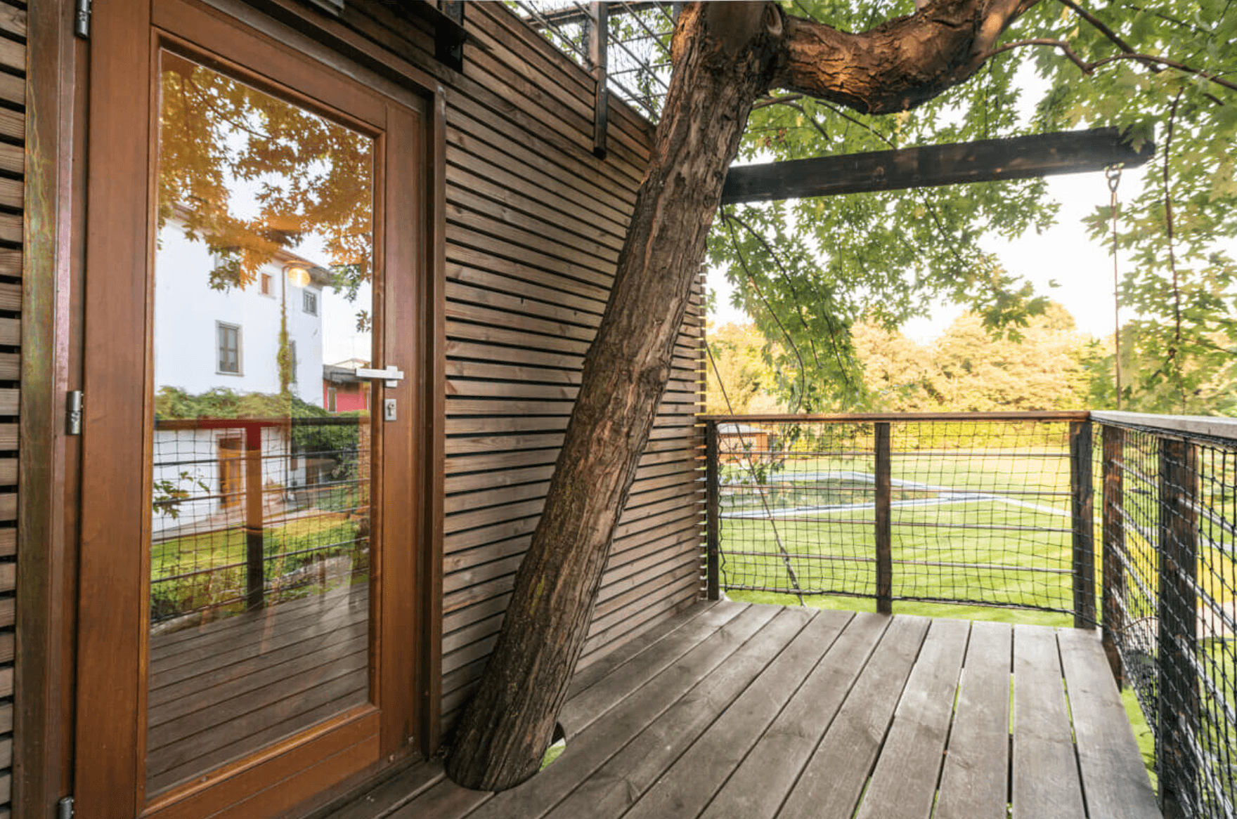 How to Build a Treehouse with Lunawood Thermowood