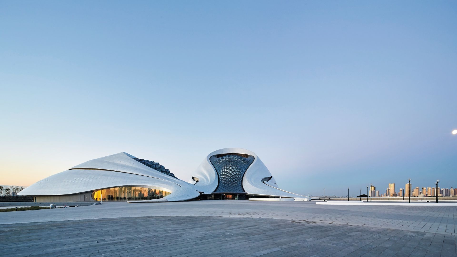 Construction Solutions in Harbin Opera House