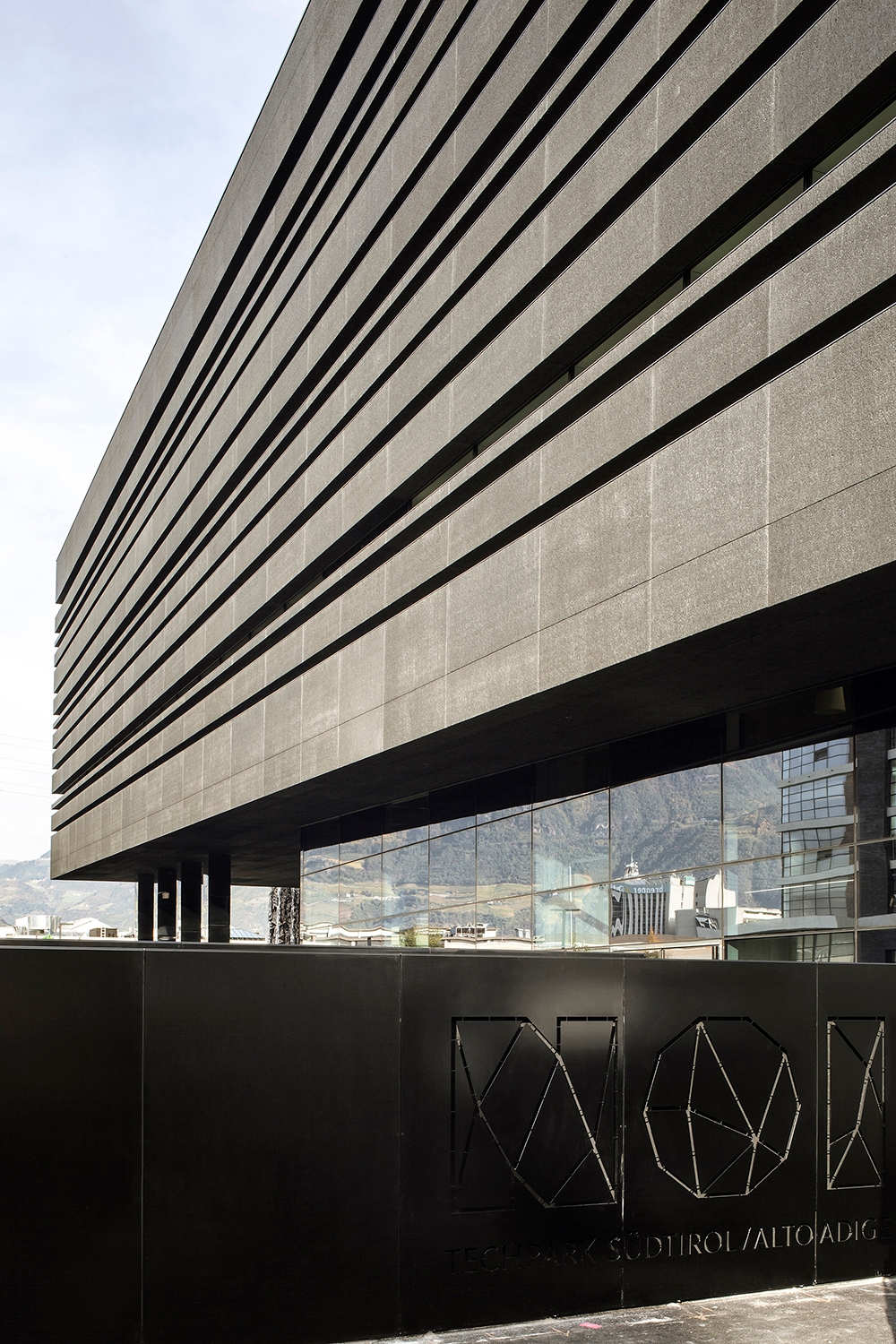 NOI TechPark - Alusion™ Stabilized Aluminum Foam