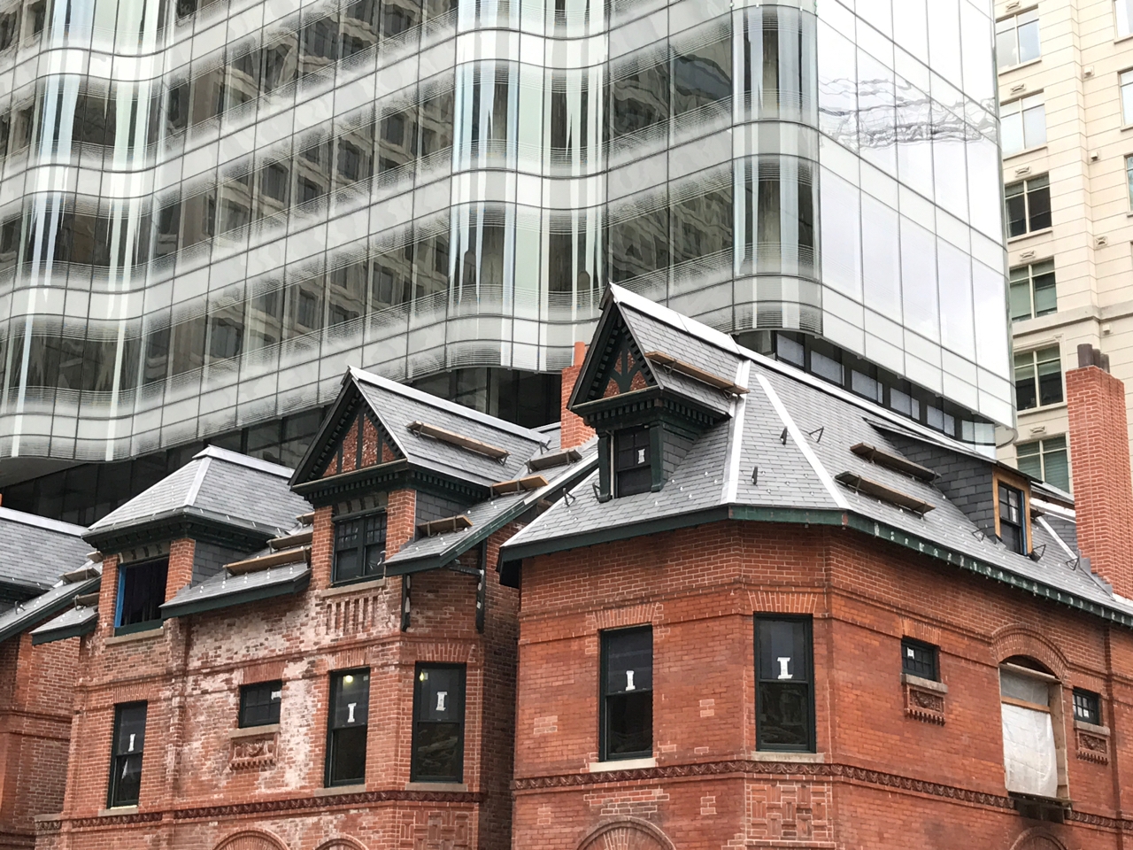 Digital Ceramic Curved Glass Printing