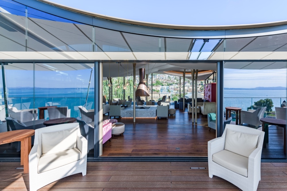 Glass Technology in Hotel Beaulac