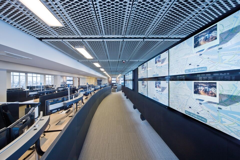 Metal Ceilings – Stretch Metal