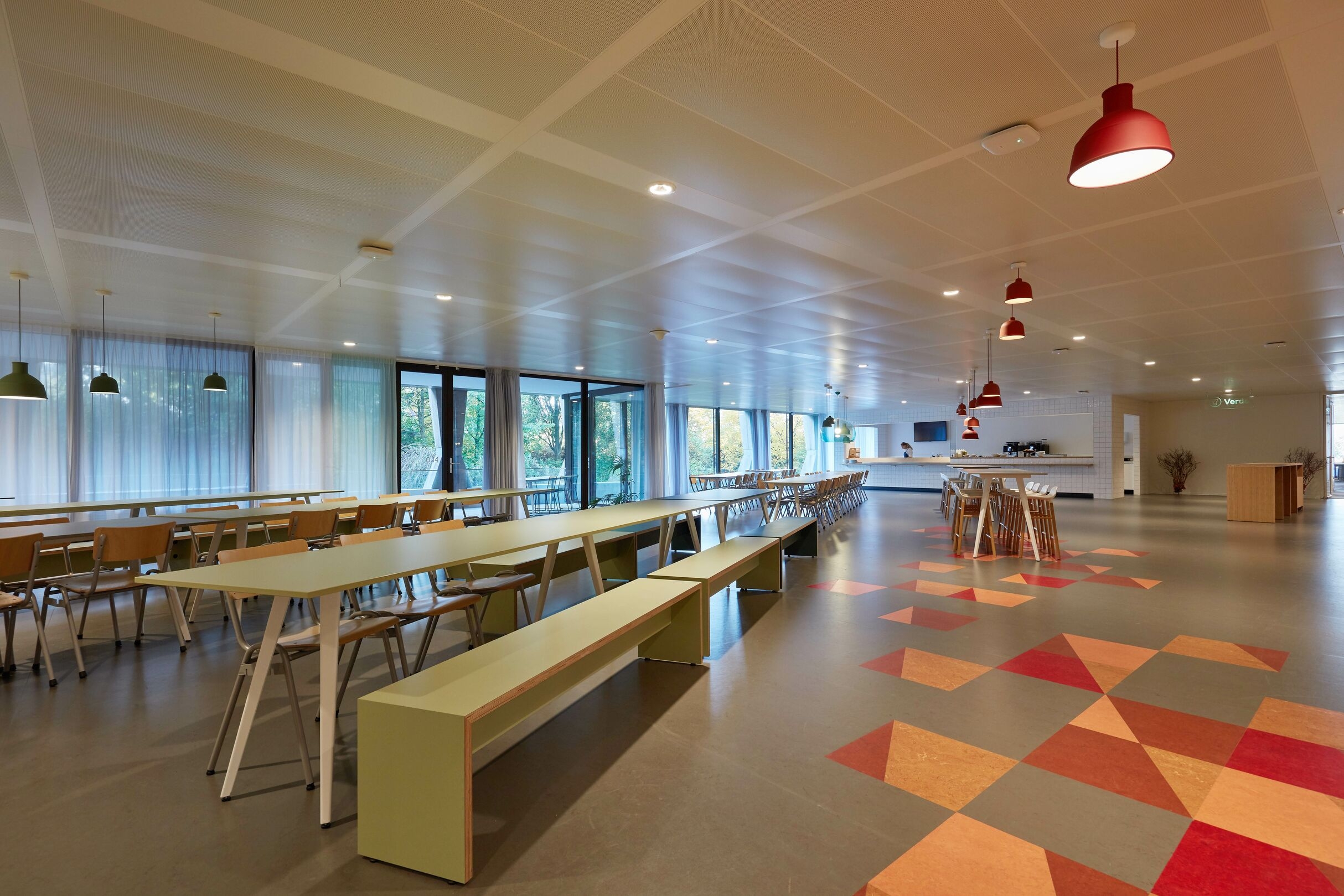 Wood – Veneered Wood Ceiling & Wall Panels