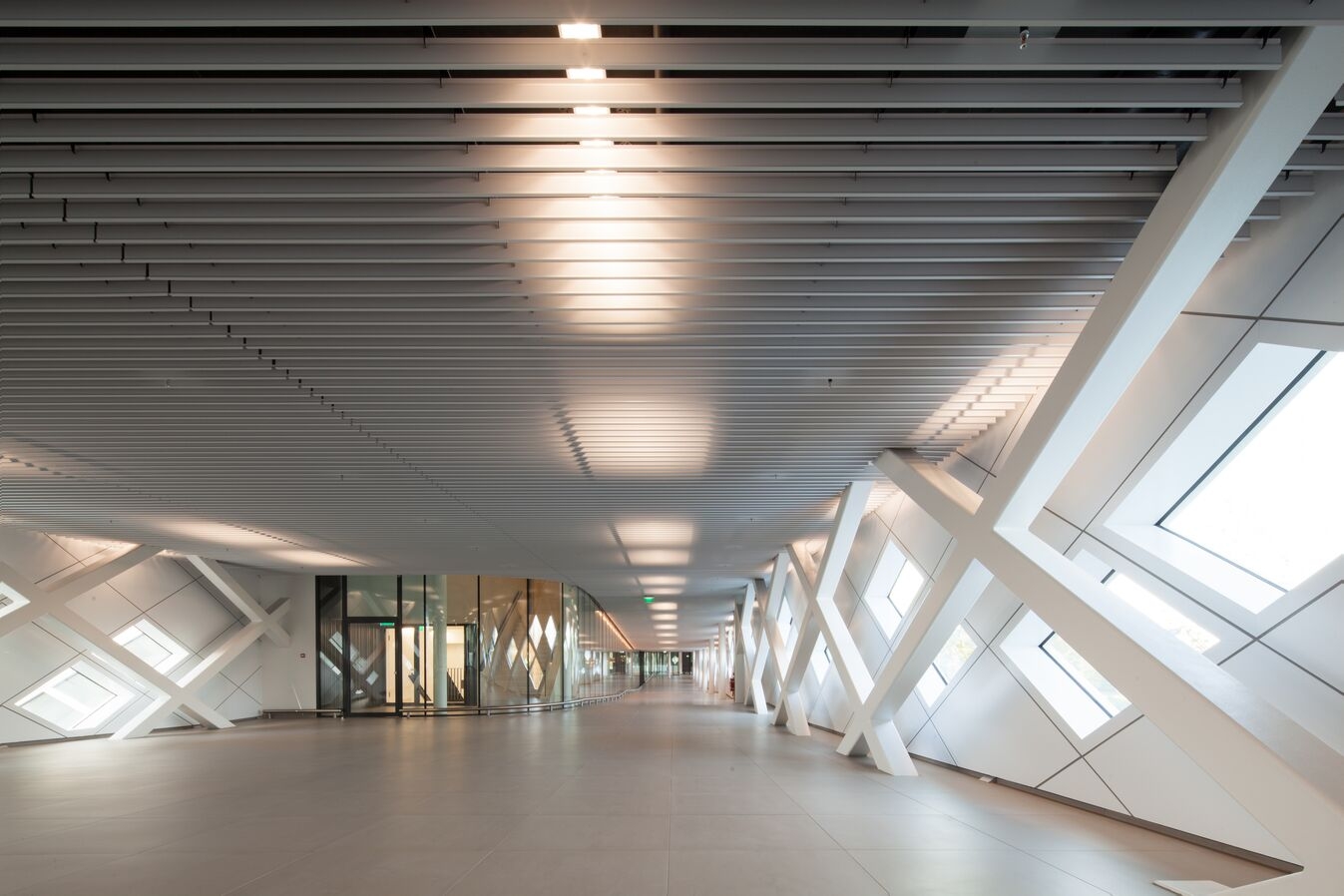 Metal Ceiling – V100 V200