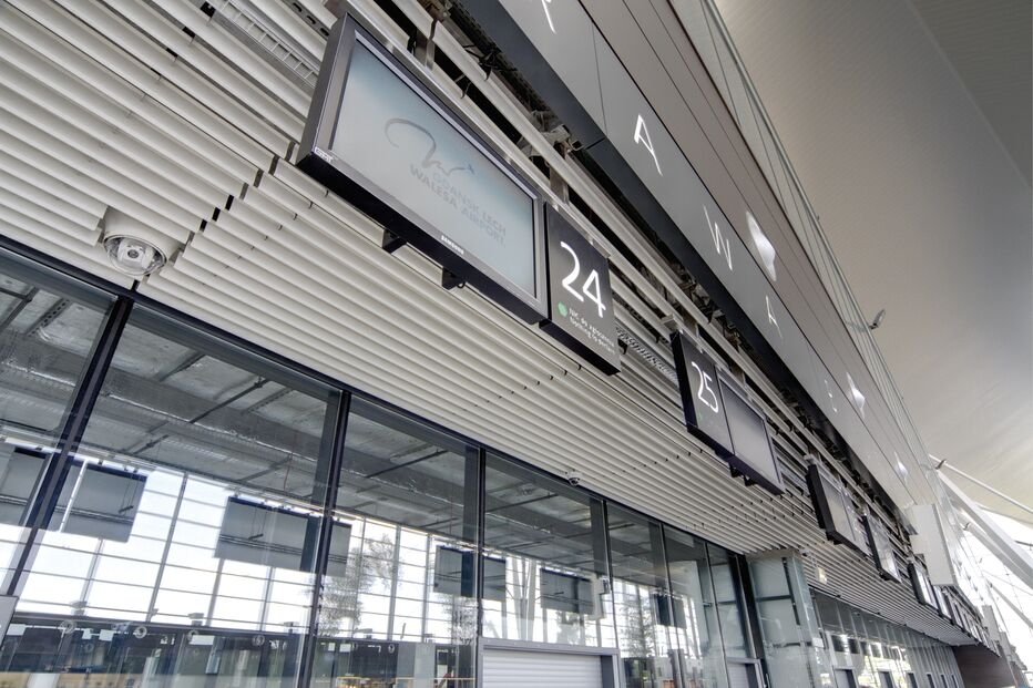 Metal Ceiling – V100 V200