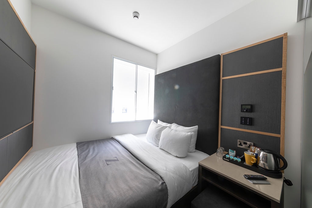 Lighting Control in Z Hotels