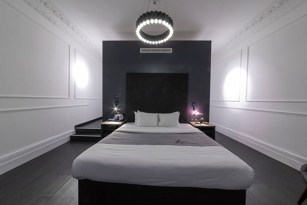 Lighting Control in Z Hotels