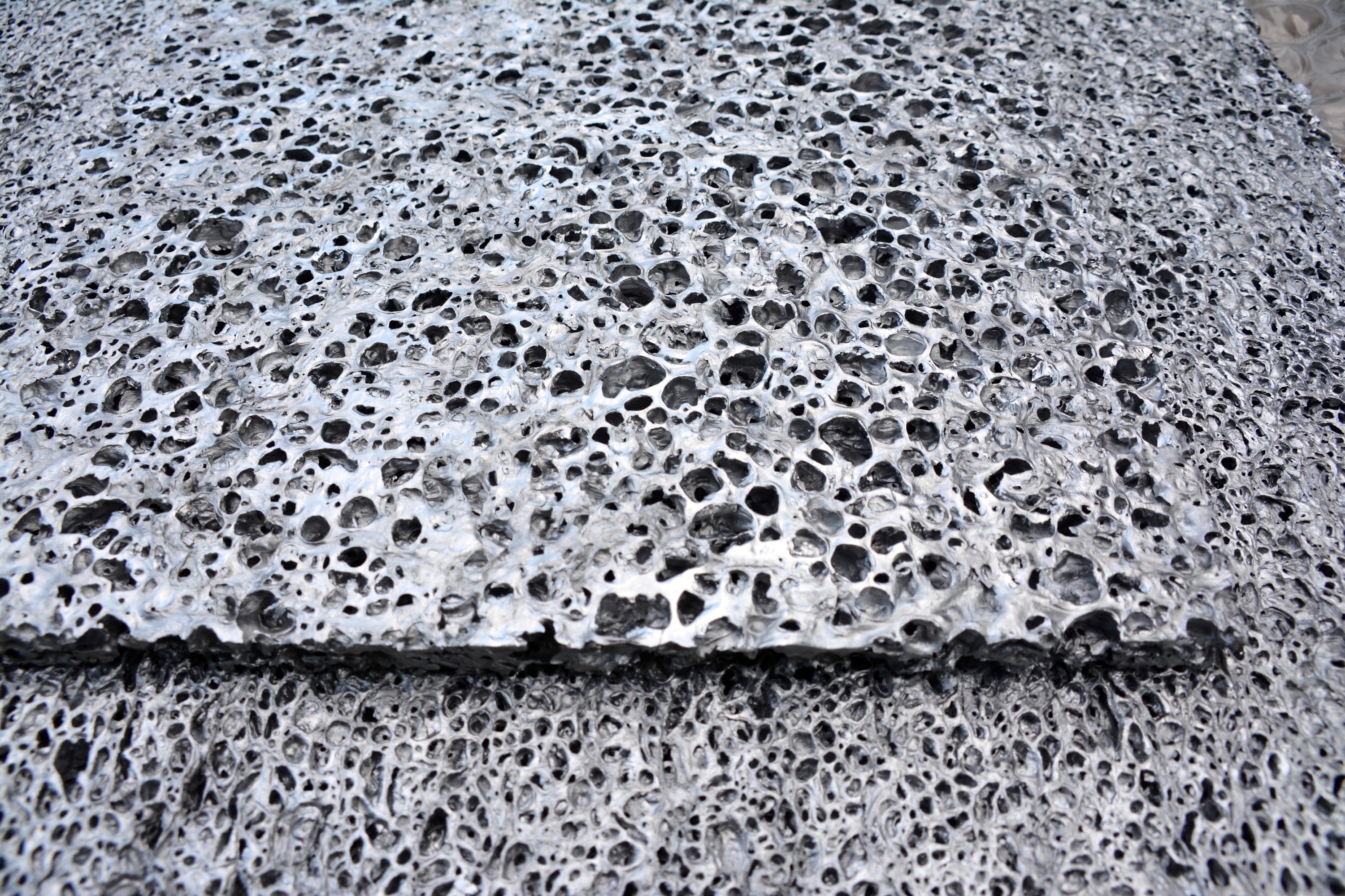 Stabilized Aluminum Foam - LM Cell - Alusion™