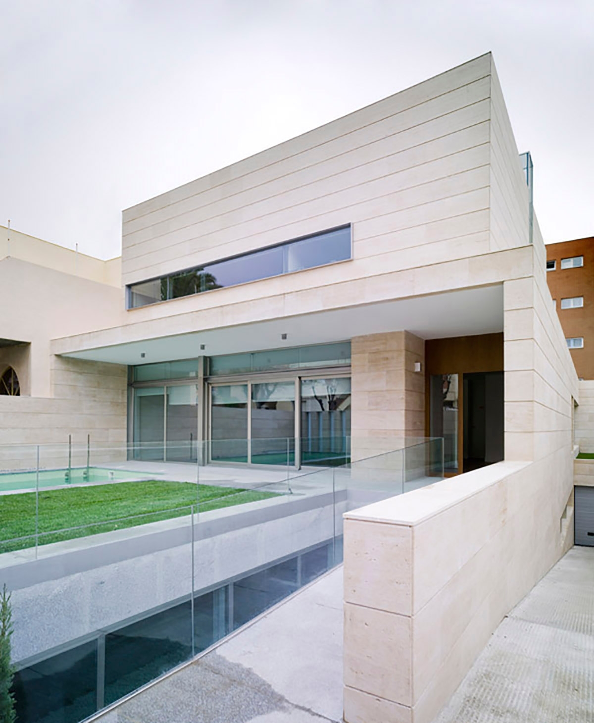 Sistema de fachadas ligeras - STRUGAL S52CRi/SGi