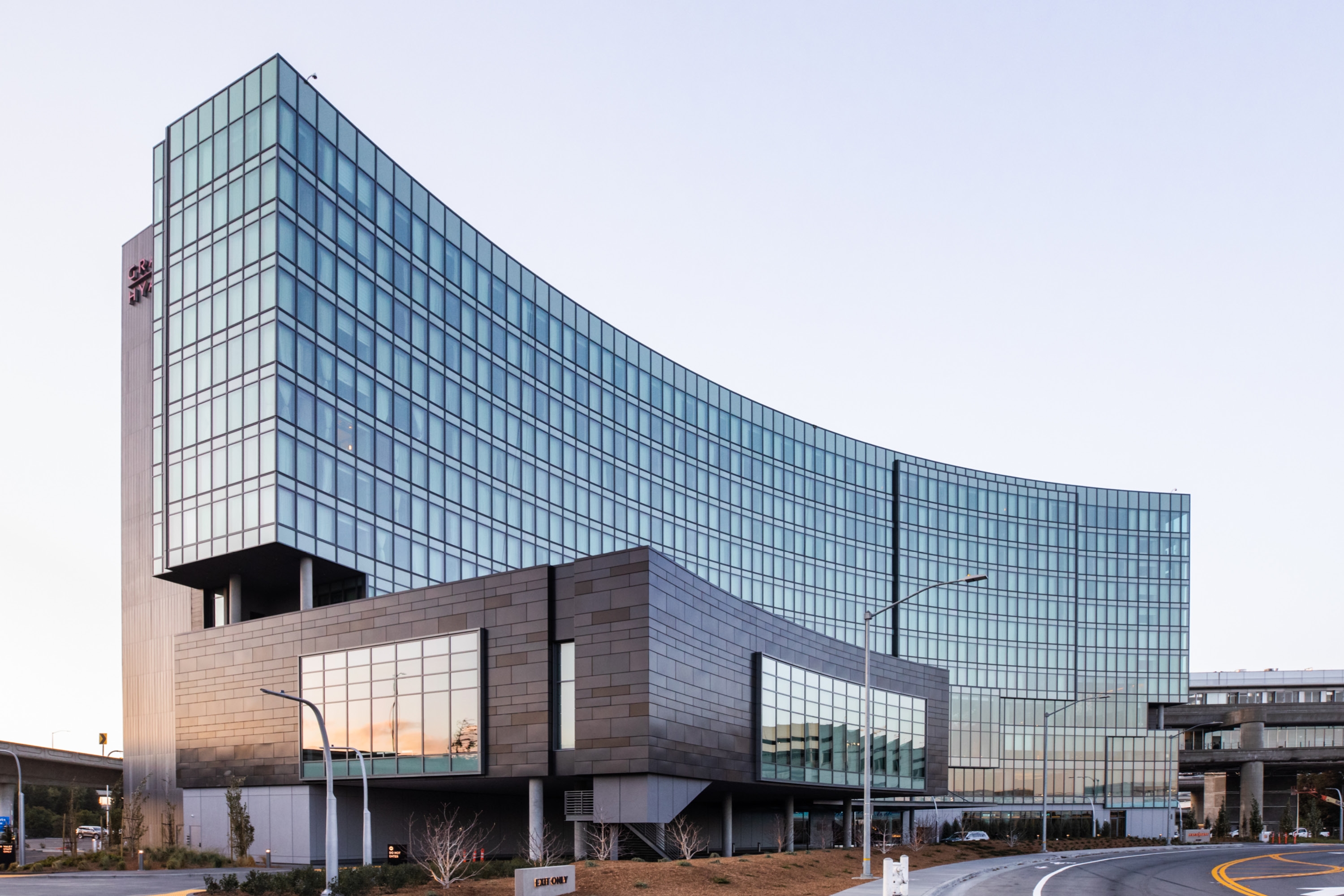 Rainscreens at SFO Grand