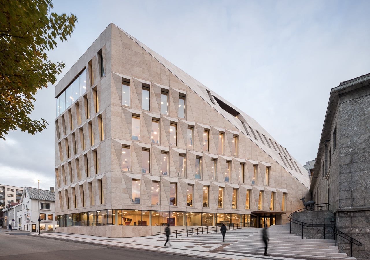 Facade Panels - Dietfurt Limestone