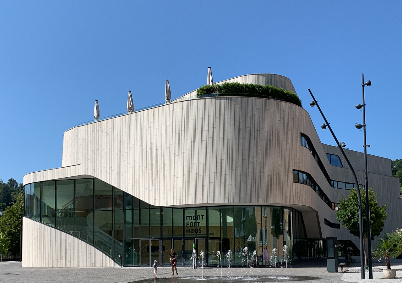 Facade Panels - Dietfurt Limestone