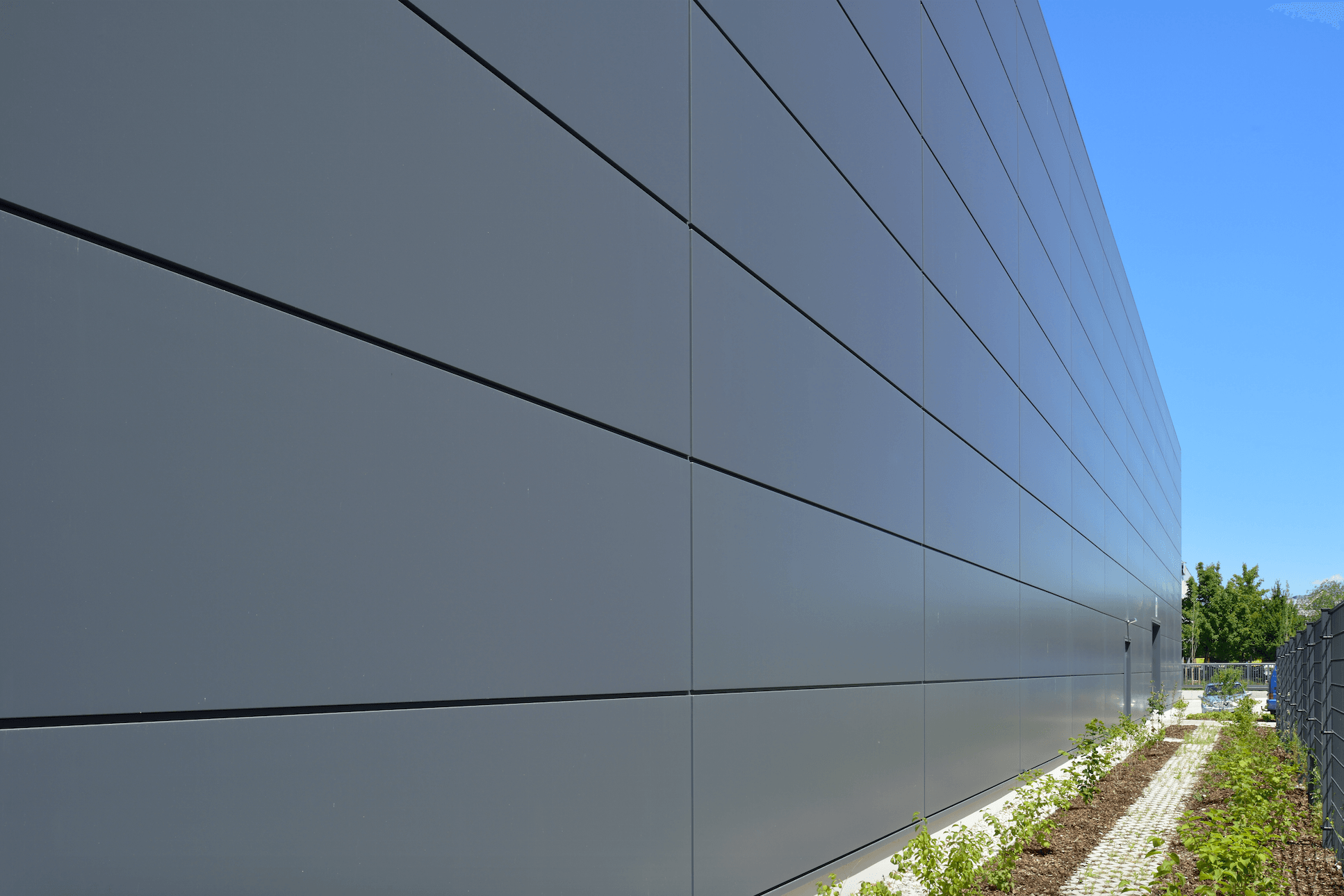 Metal Rainscreen - Qbiss Screen H & H+