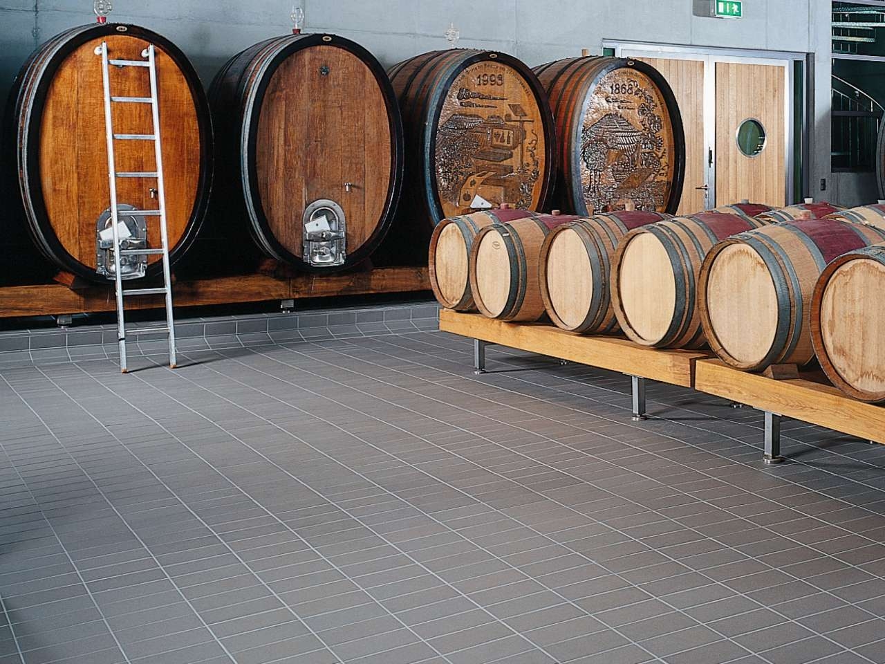 How to Choose the Right Anti-Slip Tiles