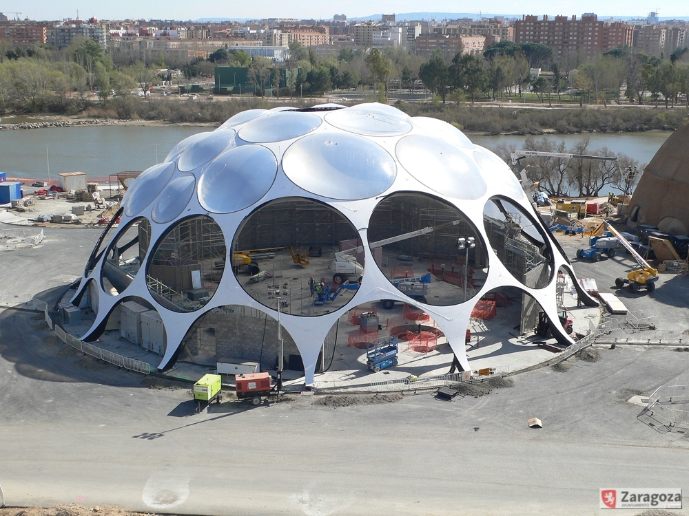 Multiple Layer Covers and Façades